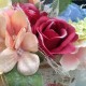 letní košík, látkové květy růží, hortenzií a kaliny